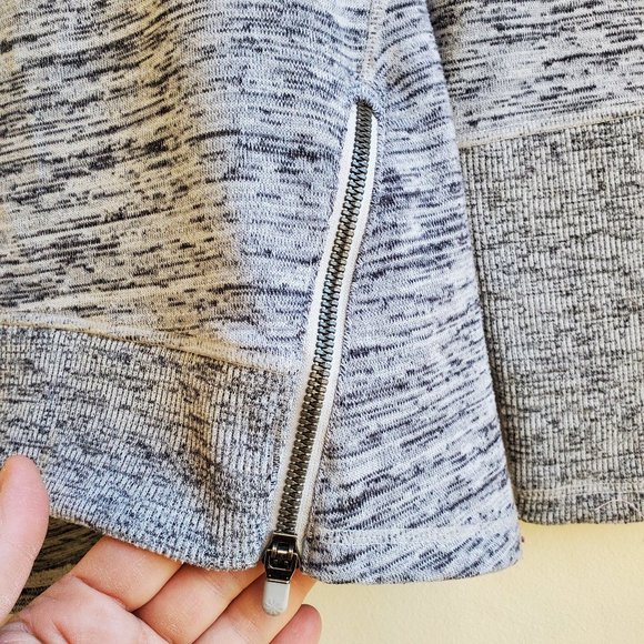 Athleta Gray Scoop Neck Jersey Size XXS - Picture 8 of 14